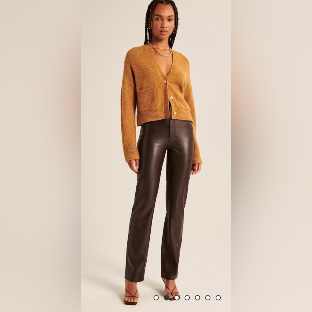Abercrombie & Fitch Vegan Leather 90s Straight Ultra High Rise Pant - Picture 2 of 9